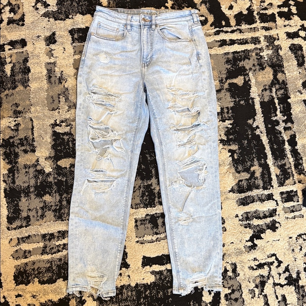 American Eagle Outfitters Light Blue Ripped Mom Jeans